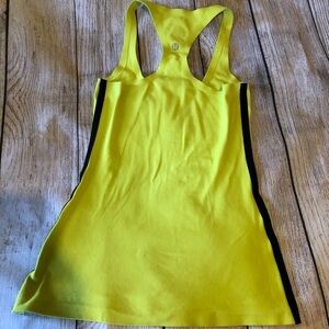 Lululemon size 2 tank